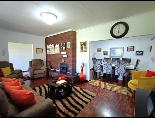 3 BEDROOM HOUSE FOR SALE IN SCOTTSVILLE